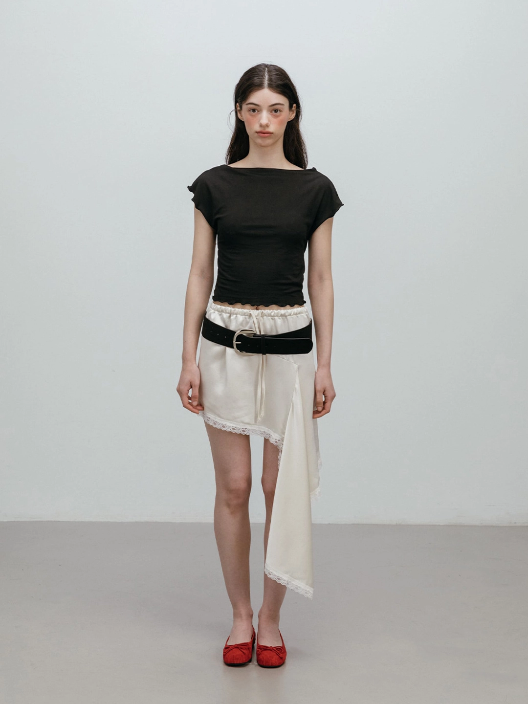 모이페어 SATIN LACE UNBALANCED SKIRT / IVORY 상품 이미지 3