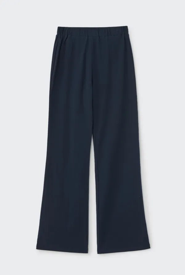 SOFT LAYERED FLARE PANTS (DEEP NAVY)