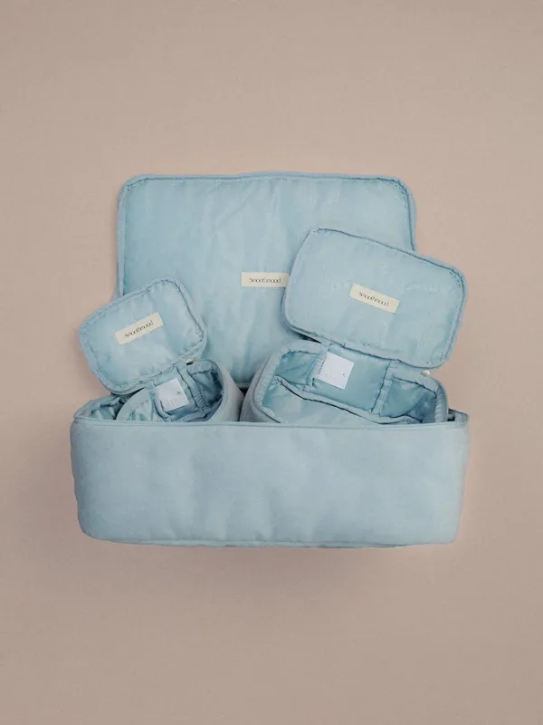 Smoothmood Logo Vanity Case Soft Blue (2nd)