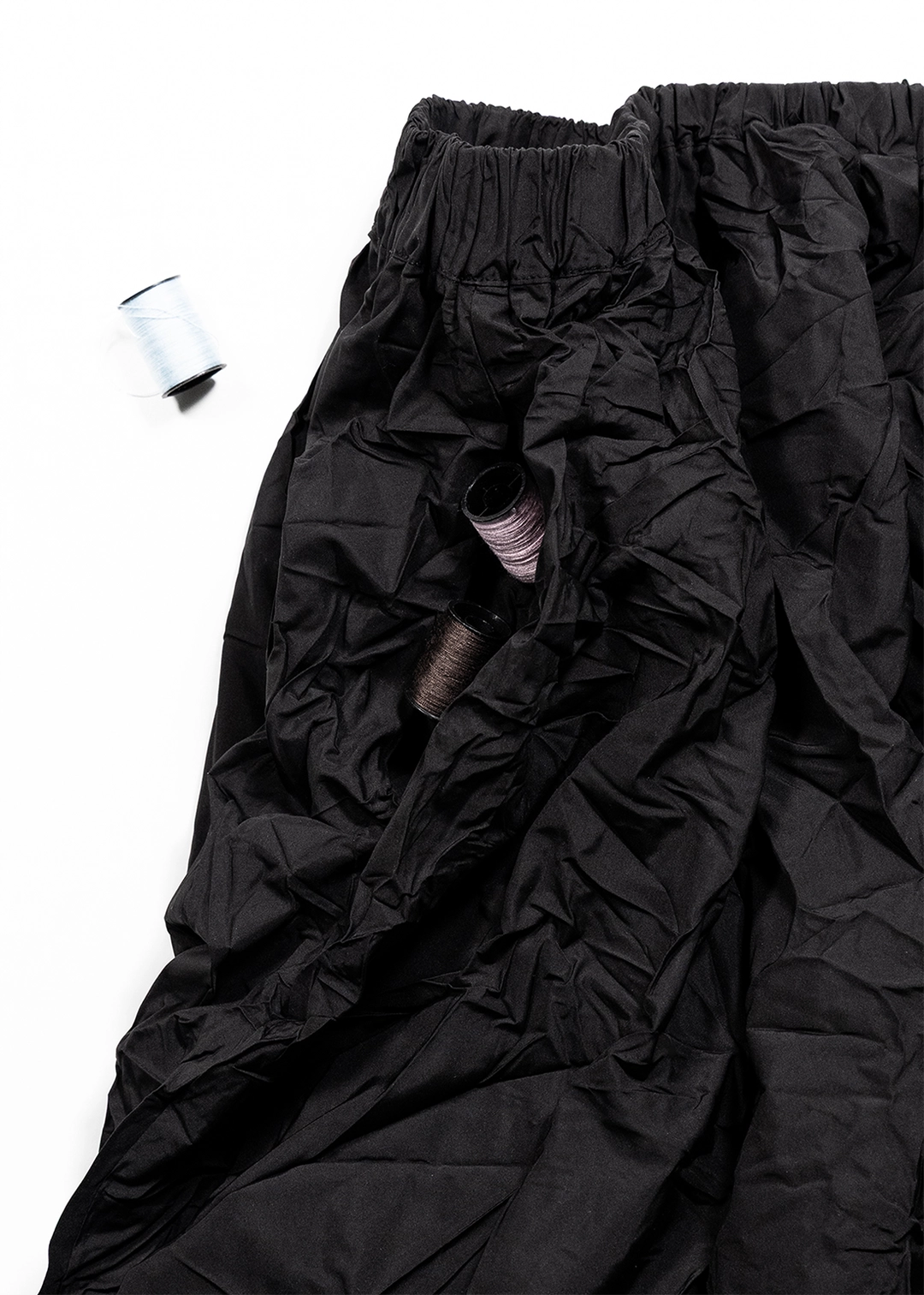 생긴 CRINKLE BALLOON MIDI SKIRT - BLACK 상품 이미지 3