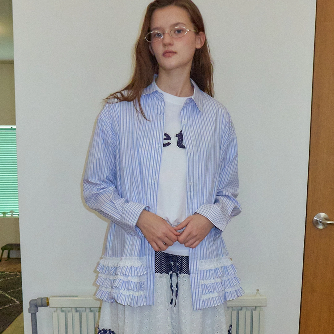 론론 LAYERED RUFFLE LACE LONG SHIRT BLUE STRIPE 상품 이미지 2