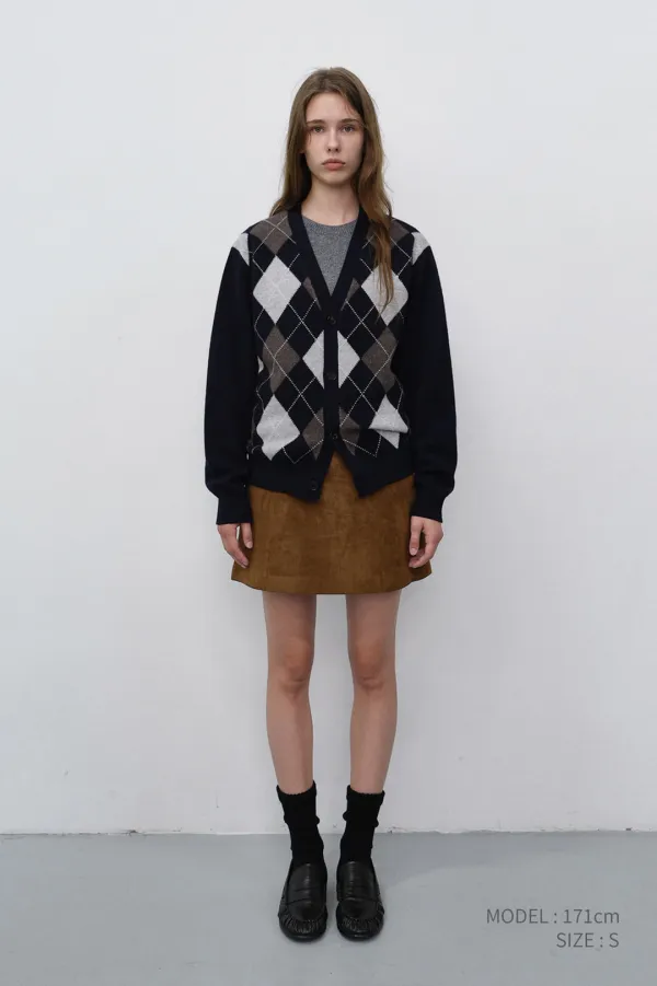 UNISEX V-NECK ARGYLE CARDIGAN NAVY_UDSW6C105N2