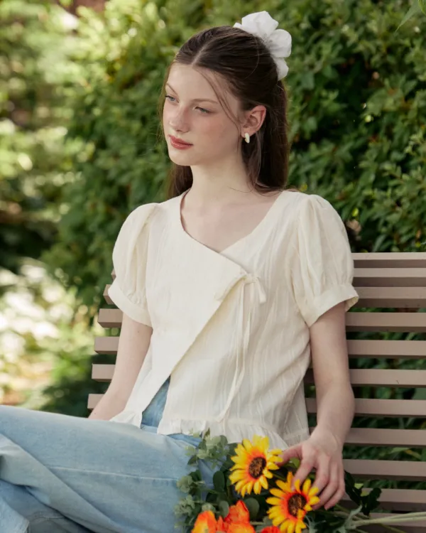 Jacquard lap frill blouse - cream
