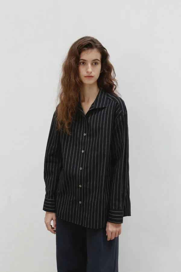Carolyn Loose Shirt (black stripe)