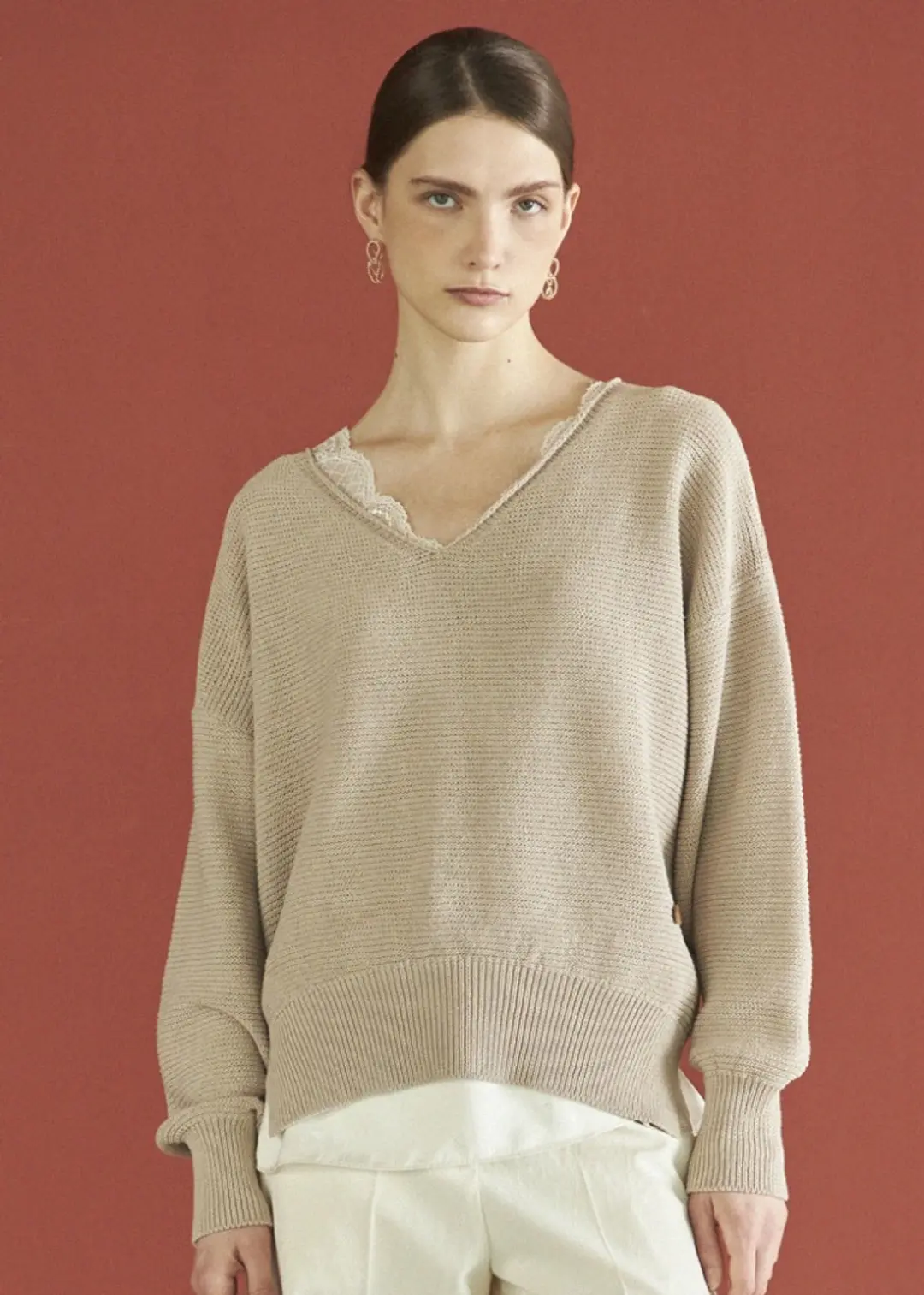 메종드이네스 V-NECK LOOSE-FIT KNIT_BEIGE 상품 이미지 2