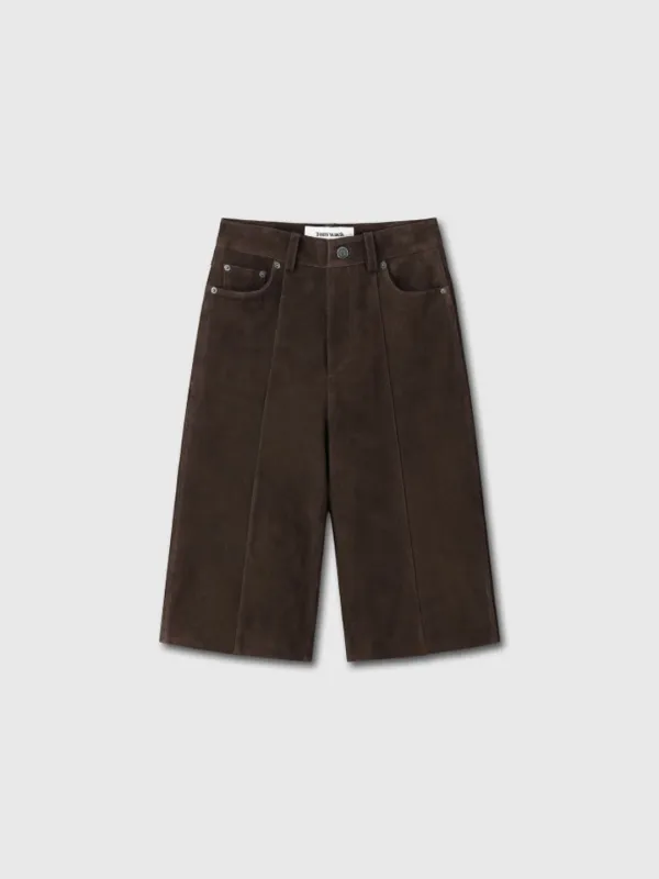 (W) GOAT SUEDE STRAIGHT-LEG BERMUDA SHORTS_ DARK BROWN