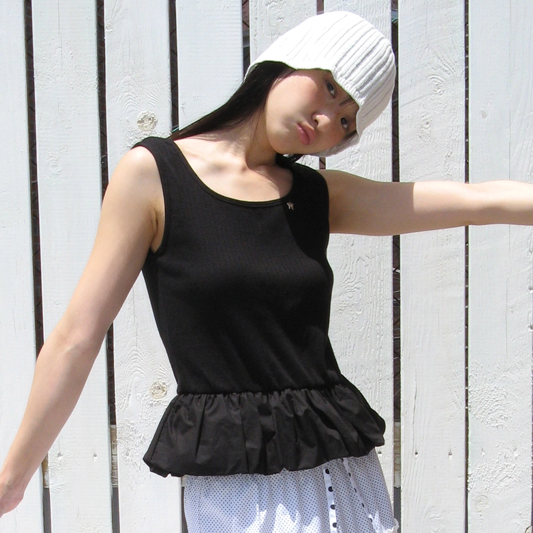 론론 EYELET BALLOON SLEEVELESS BLACK 상품 이미지 2