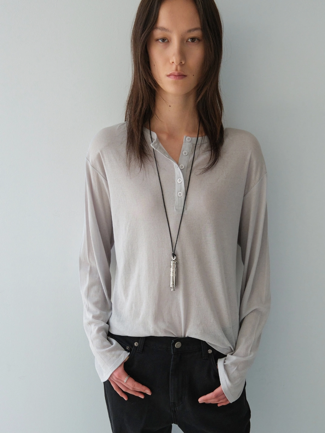 로우클래식 Henley Neck Cotton Long Sleeve T-Shirt_Light Grey 상품 이미지 2