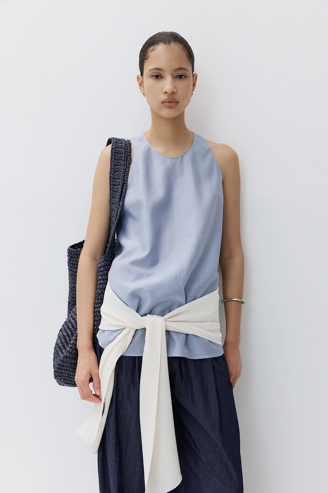 알투더블유 Clara tencel silk sleeveless BL 상품 이미지 2