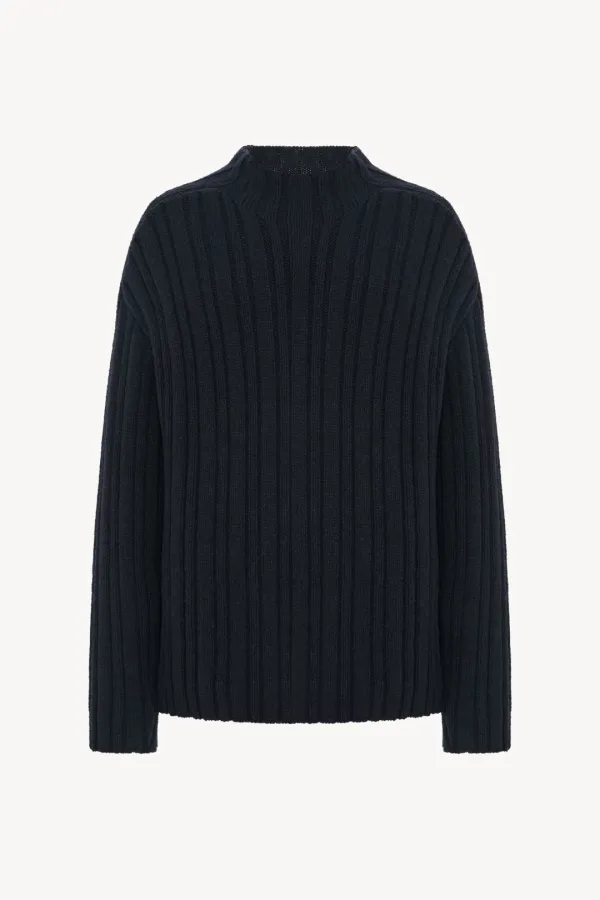 Danes Sweater