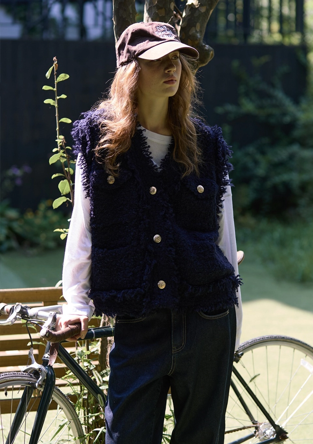 오픈도어 Frayed Boucle Vest Navy 상품 이미지 1