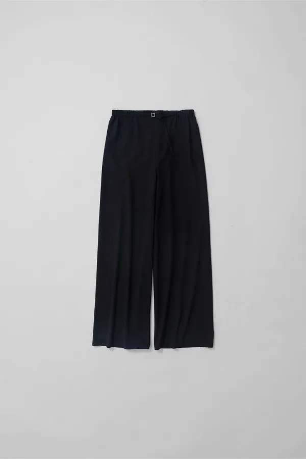 2nd) an airy trouser (navy)