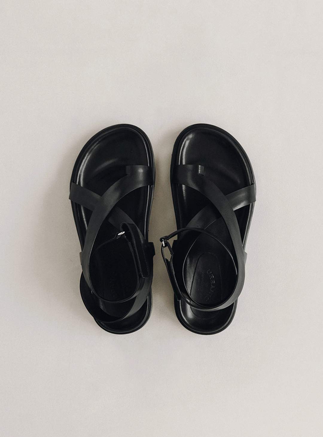 Cove Sandals (Black)