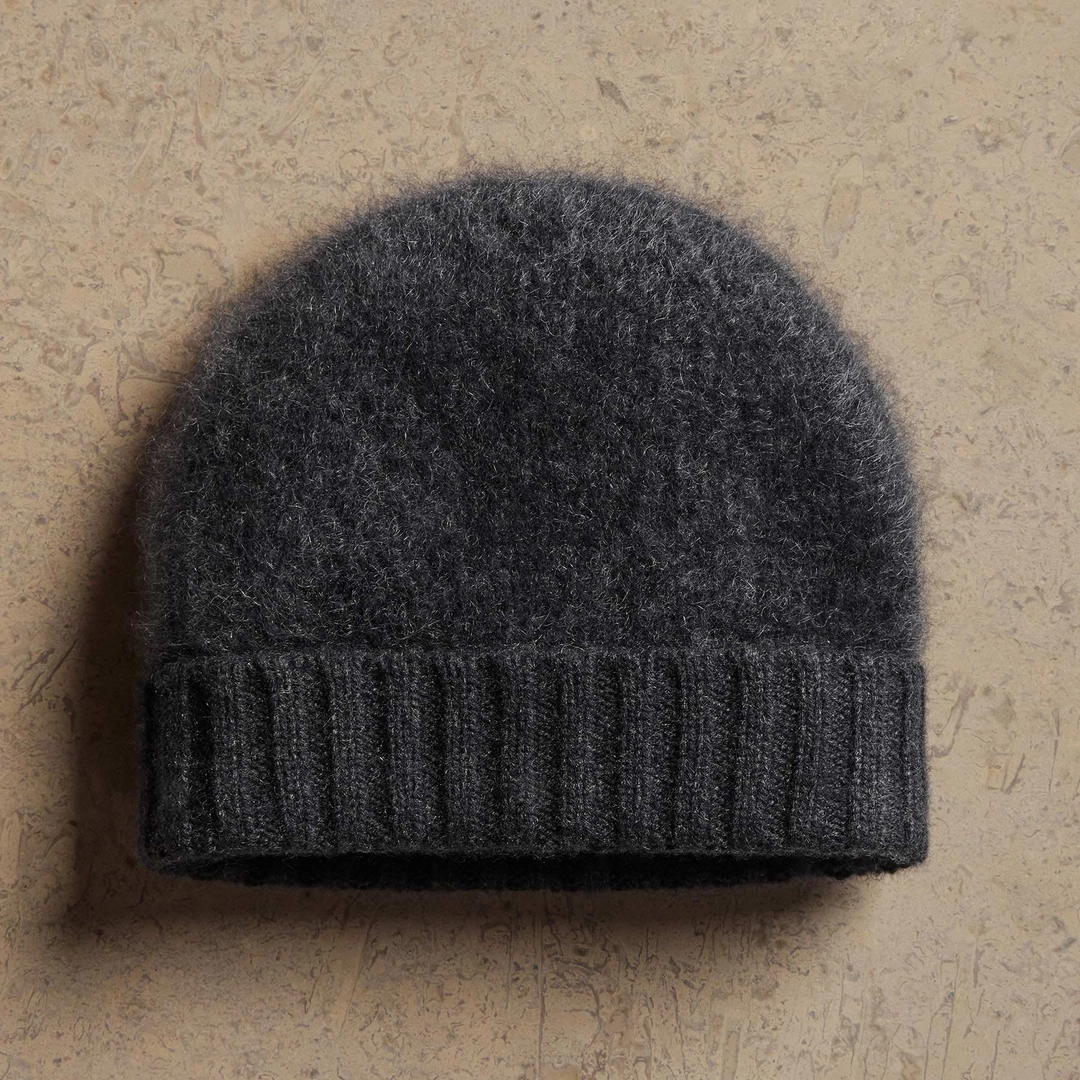 제임스펄스 Halo Brushed Cashmere Beanie - Coal 상품 이미지 1