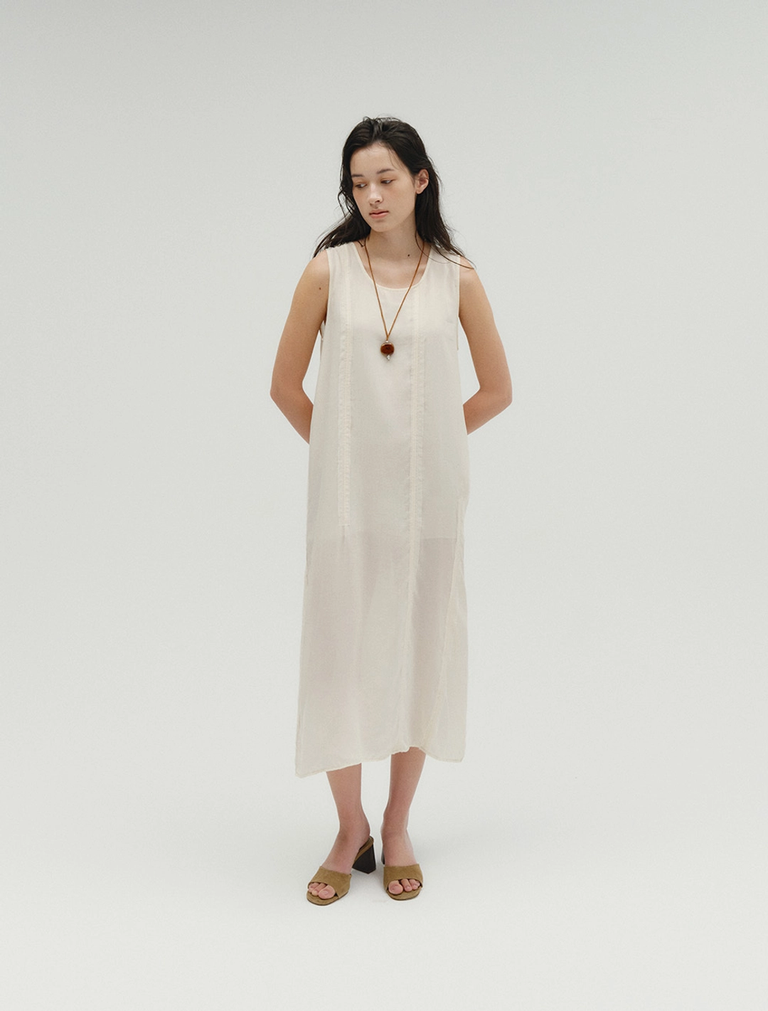솔티페블 UNBALANCED RAW EDGE DRESS [IVORY] 상품 이미지 2