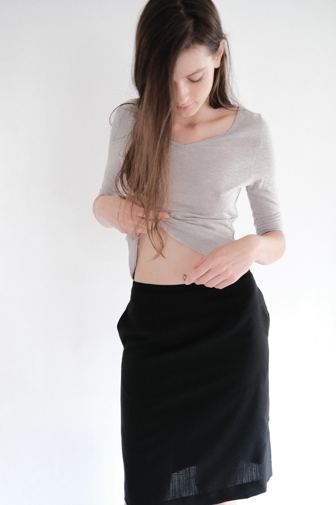르에 SILK V NECK TSHIRTS / GREY 상품 이미지 1