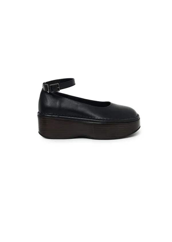 Platform Flats, Black