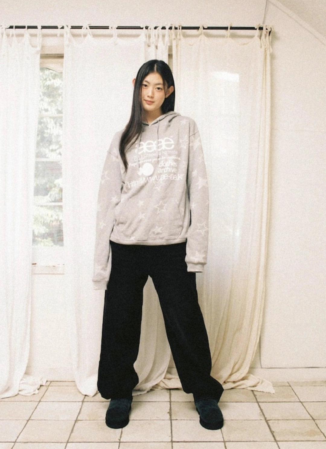 에이이에이이 WEB LOGO STAR LOOSED HOODIE [GREY] 상품 이미지 2