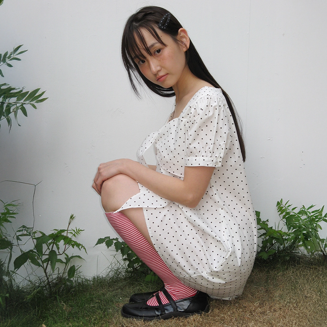 론론 RIBBON BOW HALF SLEEVE DRESS WHITE DOT 상품 이미지 2