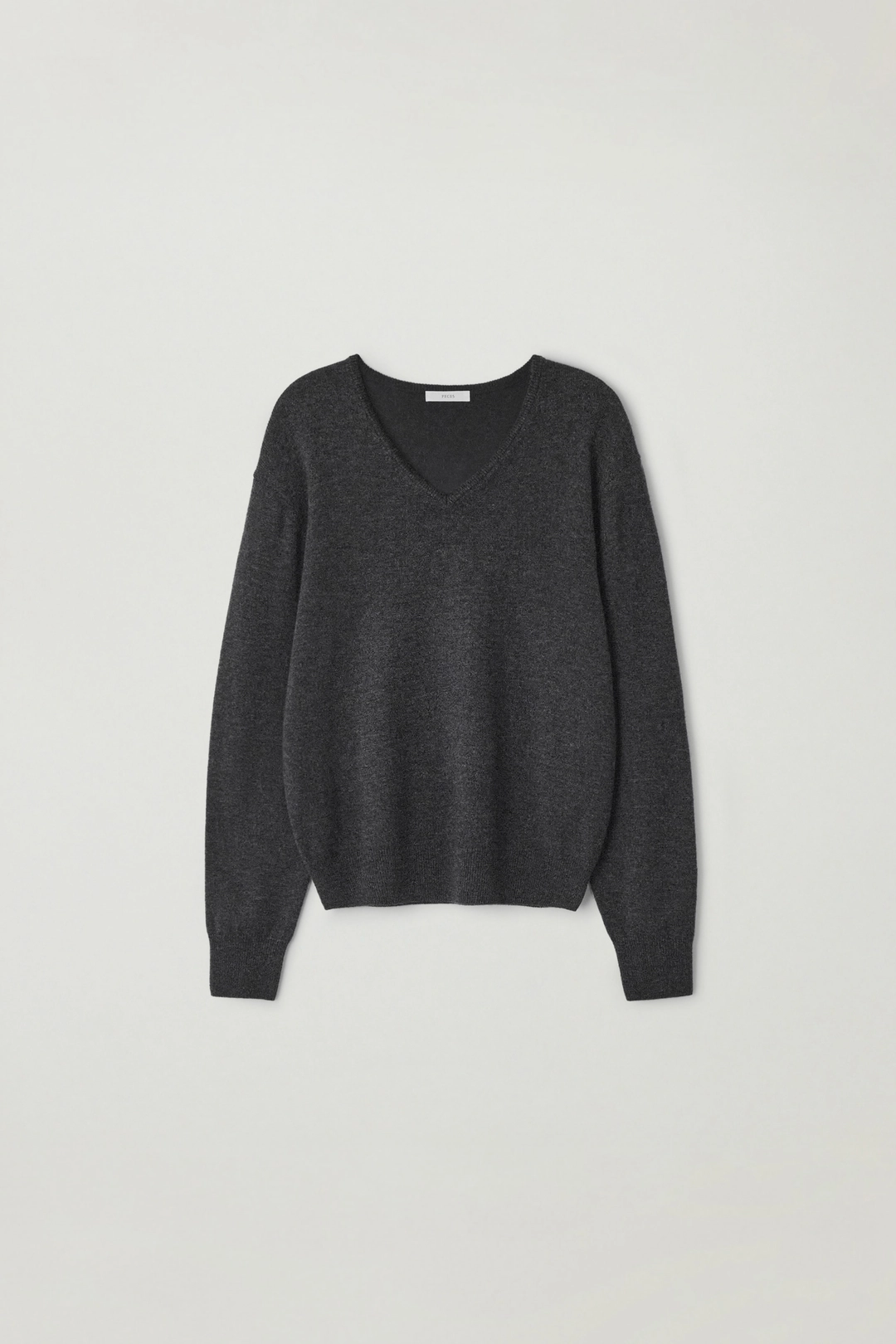 페세스 Galerie v-neck knit (Charcoal) 상품 이미지 1