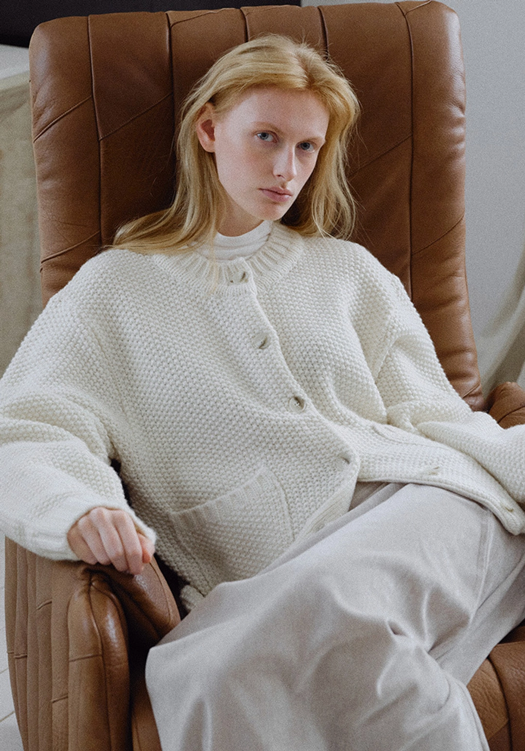 오브베이지 WAFFLE WOOL ROUND CARDIGAN_IVORY_OE4C2XCD03IVY 상품 이미지 1