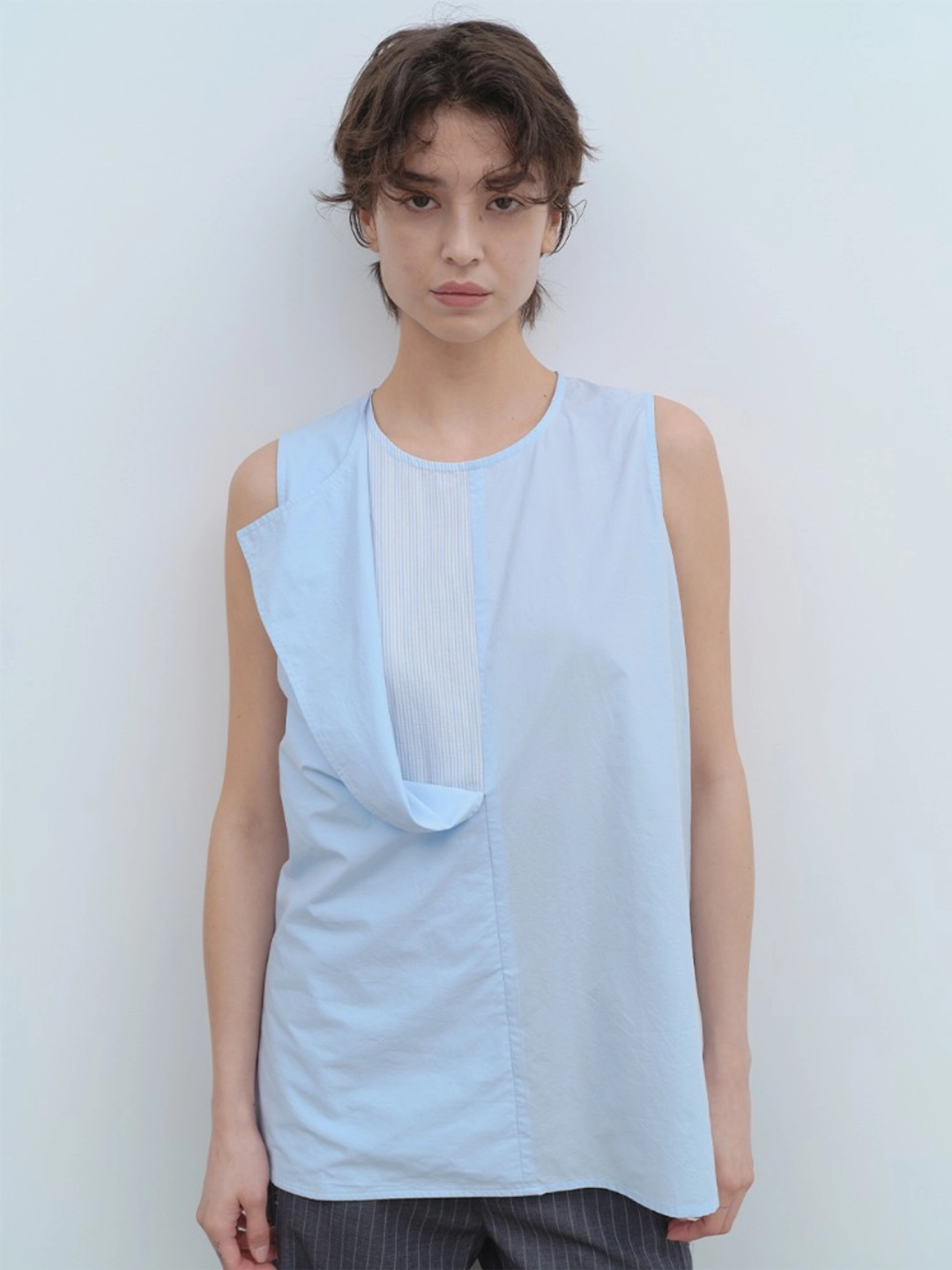 밀로 우먼 Double Layer Sleeveless Shirts [Sky Blue] 상품 이미지 1