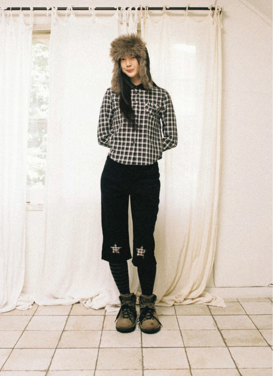 에이이에이이 STAR PATCH CAPRI CORDUROY PANTS [BROWN] 상품 이미지 2