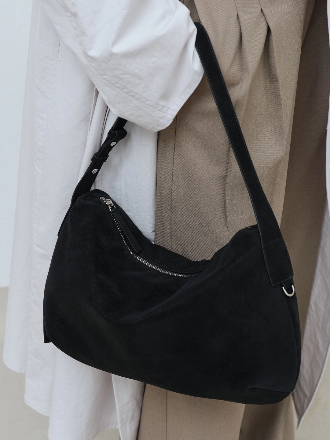 오브히 네사 호보백 Nessa Hobo Bag_Black 상품 이미지 2