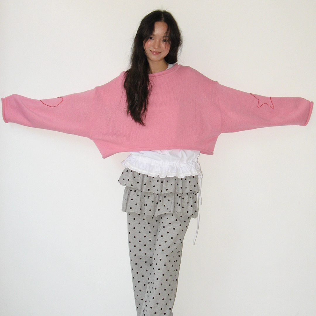 론론 HEART STAR HAND STITCH OVERFIT CROP KNIT PINK 상품 이미지 1