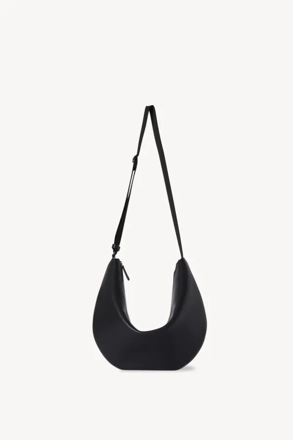 Crossbody Crescent 가죽 백