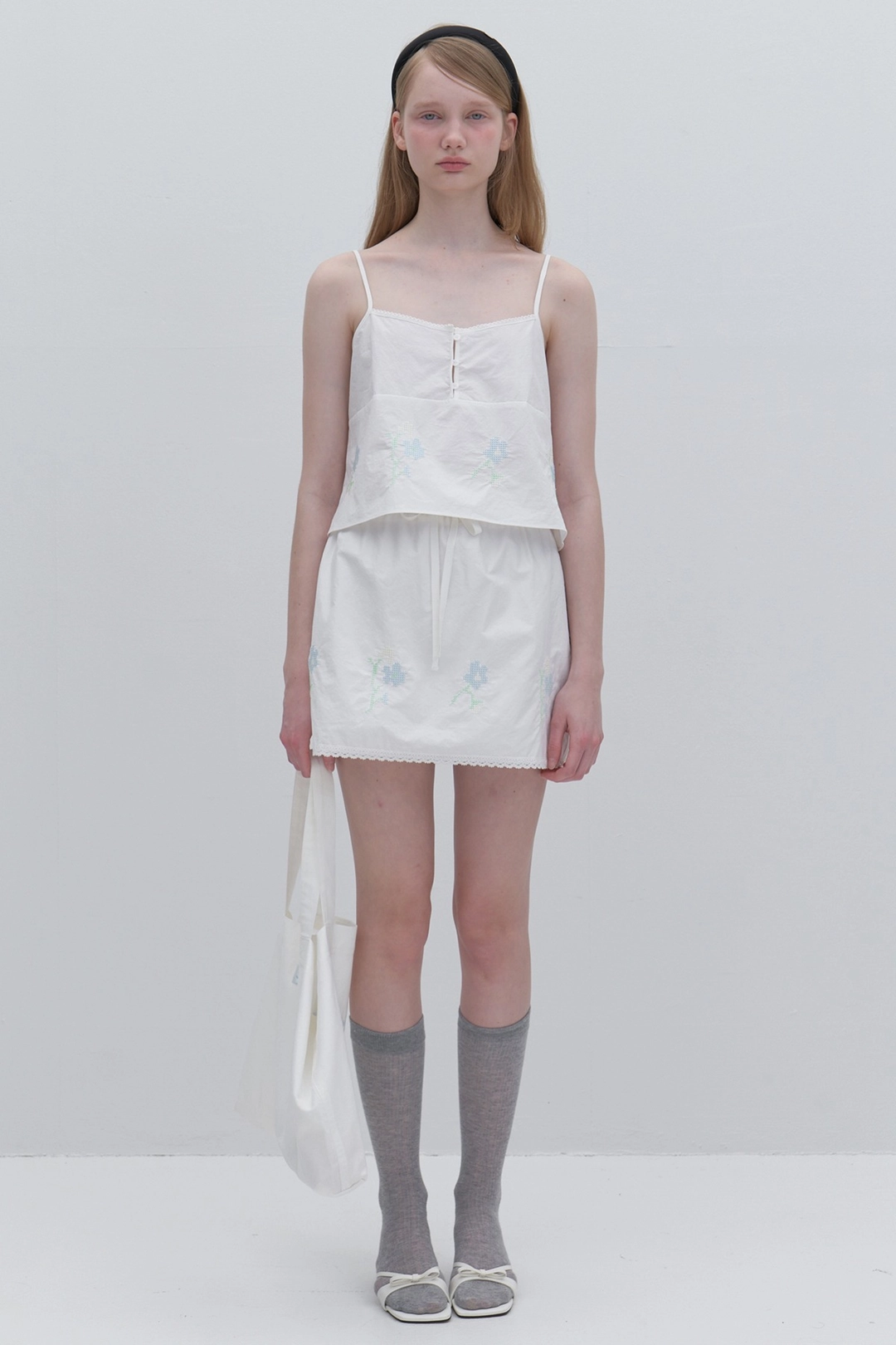 순수 (3rd Re-stock) Cross-stitch Skirt (White) 상품 이미지 1