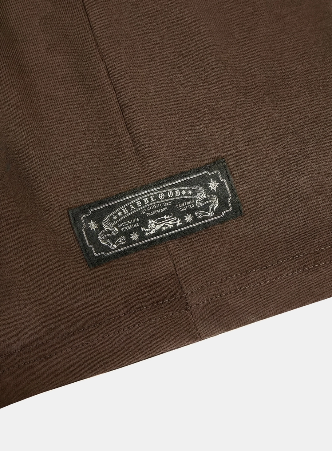 배드블러드 [w-tee26-067] Viper Logo Mock-Neck Cap Sleeve - Brown 상품 이미지 3