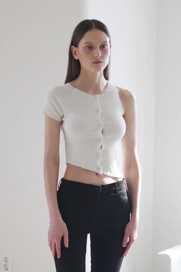 ASYMMETRIC SLEEVE KNIT CARDIGAN (IVORY)