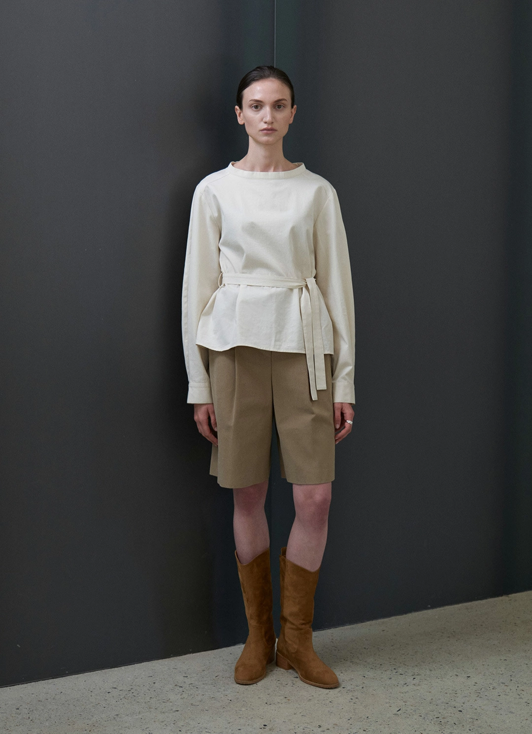 스텝어라운드 Front tuck bermuda cotton pants_BROWN 상품 이미지 2