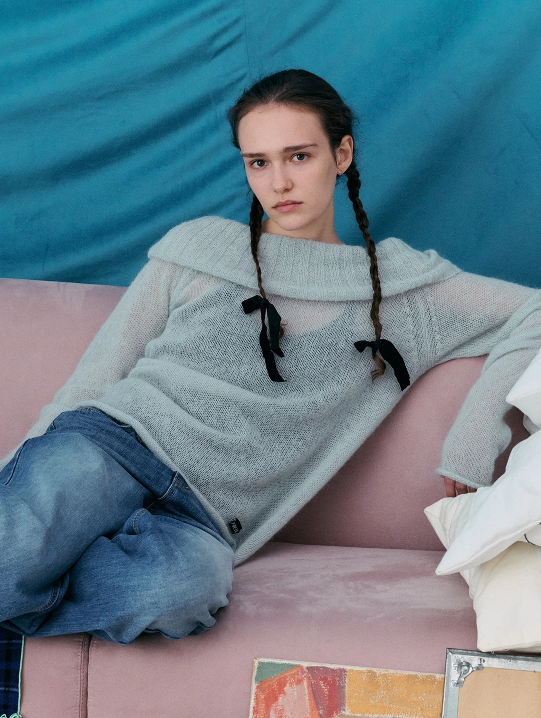 포에토 Personal off shoulder kidmo knit - mute blue - 포에토 상품 이미지 2