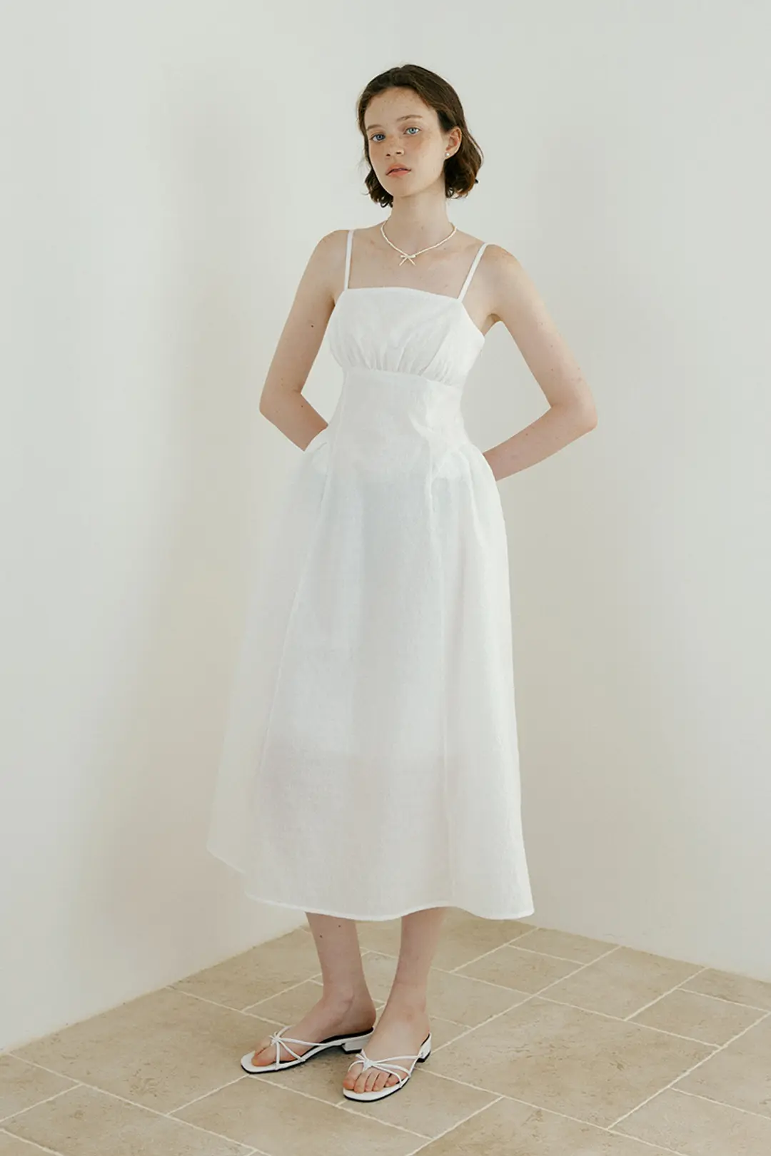 루시르주 Floral Jacquard One-piece (white) 상품 이미지 1