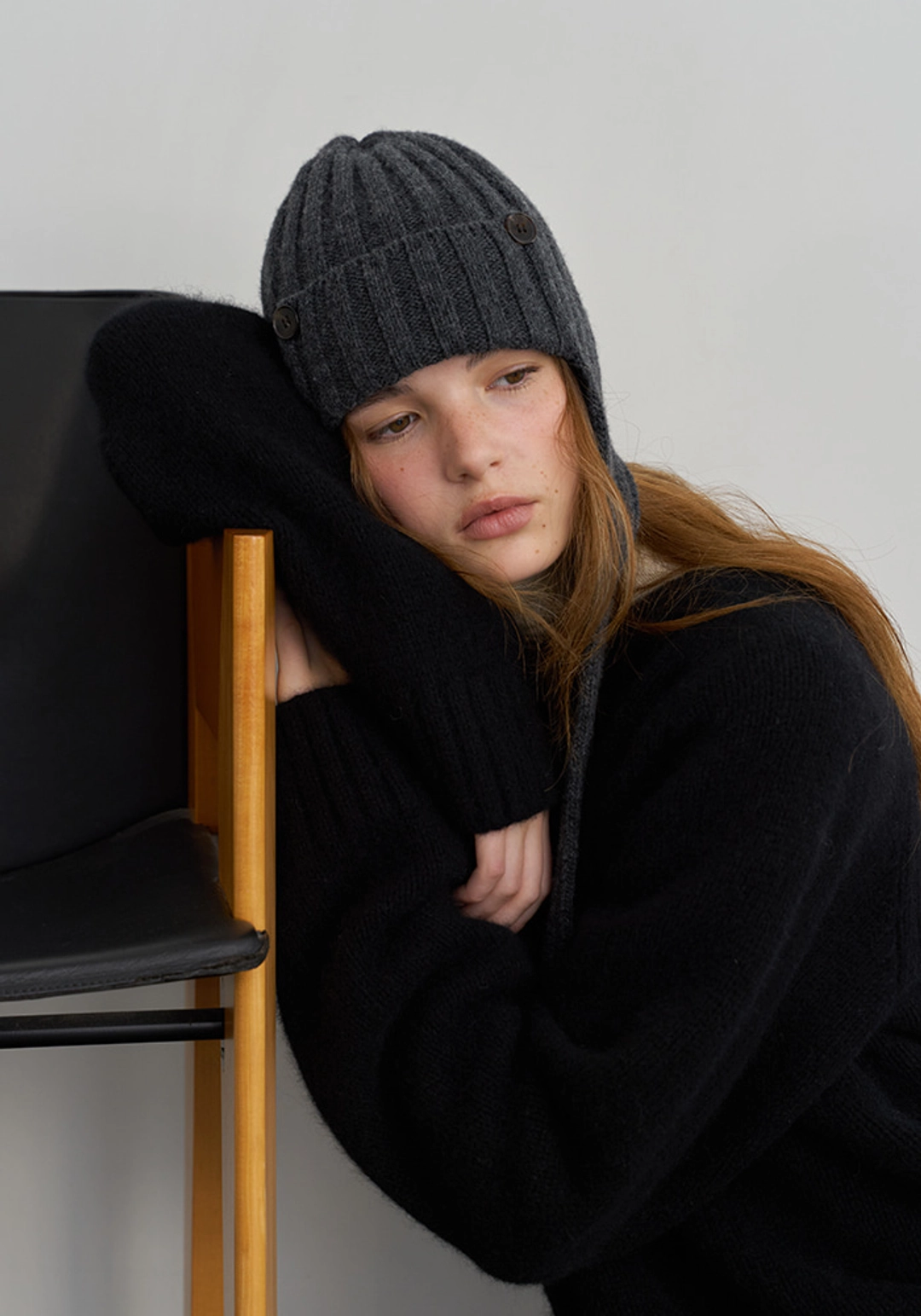 이브세이지 Button beanie (Charcoal) 상품 이미지 2