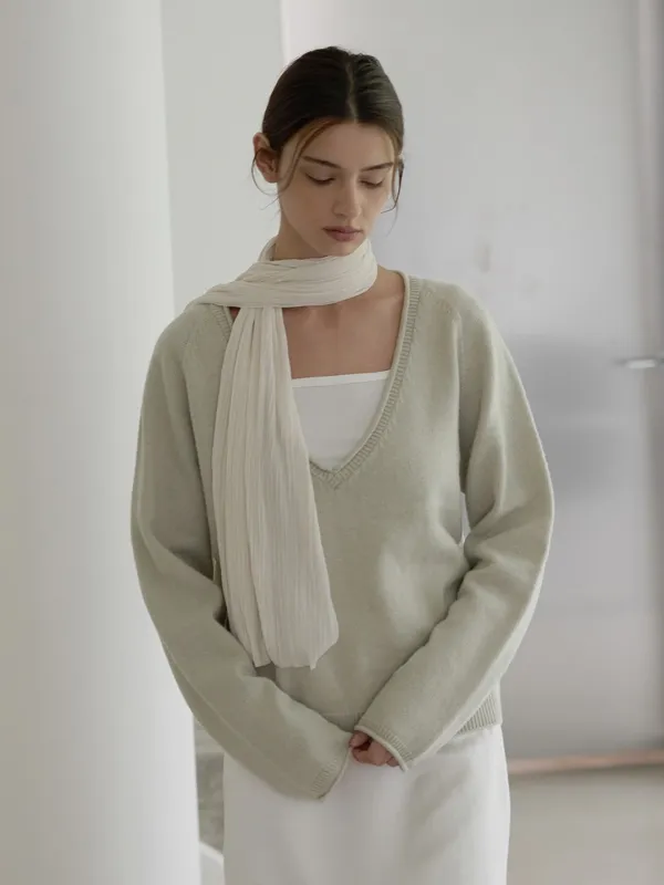 Wholegarment deep v-neck knit - Light mint