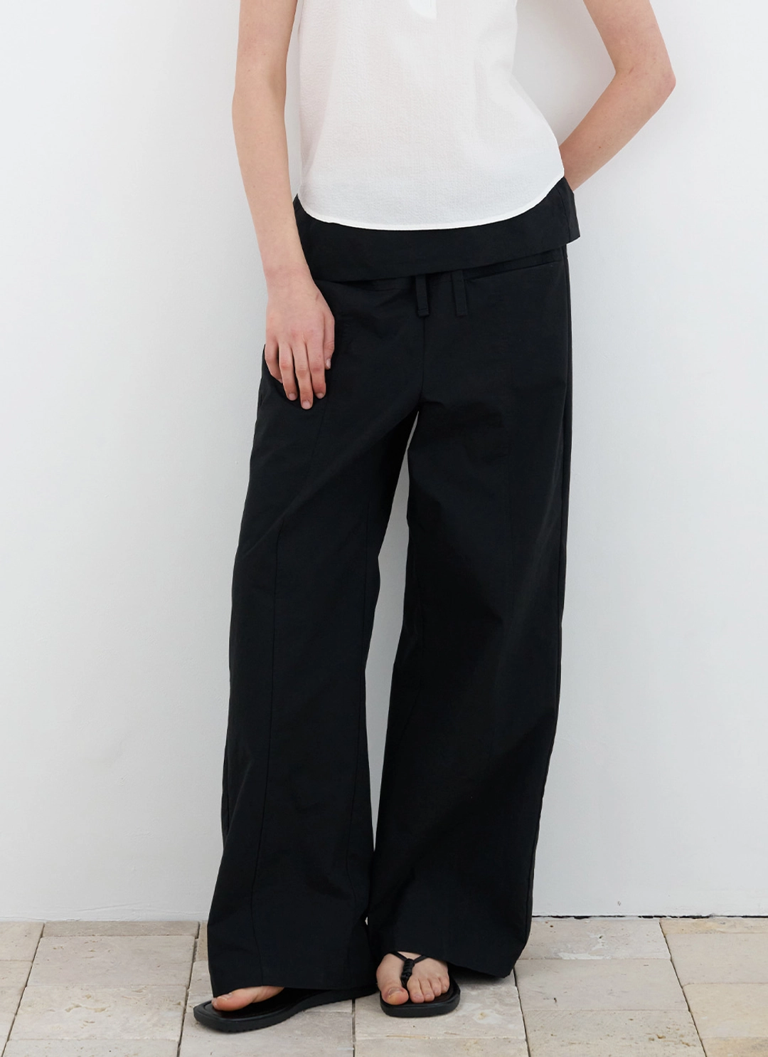 르닐 Margo Fold-over Pants (Black) 상품 이미지 1
