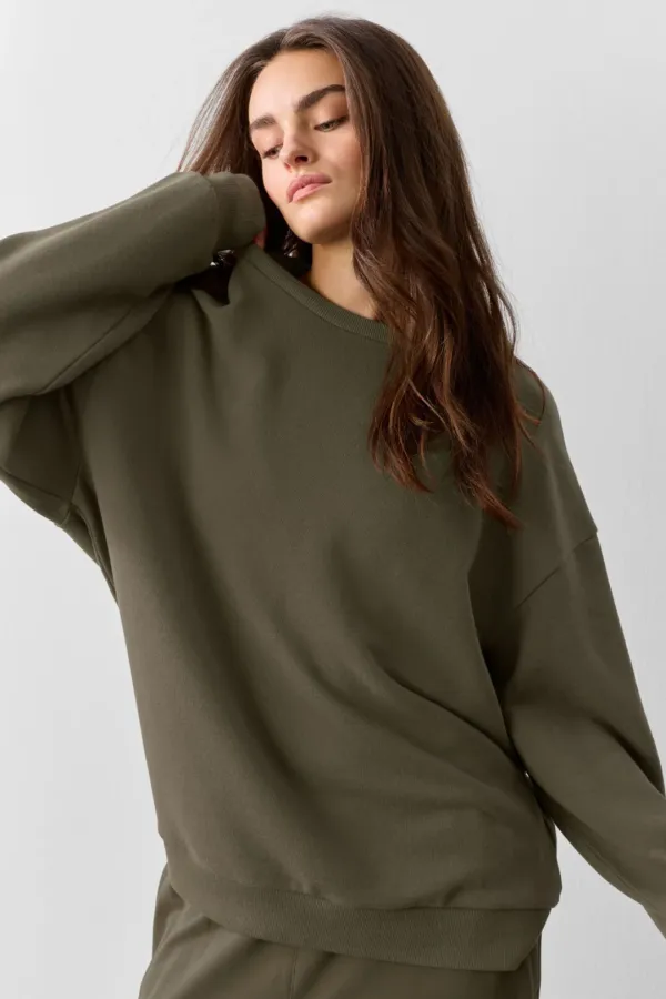 Chill Crew Neck Pullover - Olive Tree