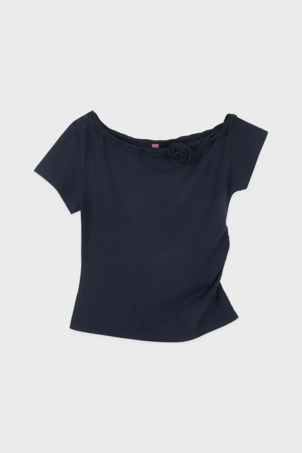 [설윤,채령,이로하 착용] Braided One-Shoulder T-Shirt (Navy)