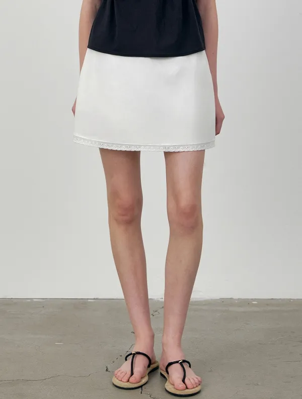 Flower lace mini skirt pants_White