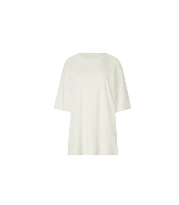 ESSENTIAL OVERSIZE T-SHIRT