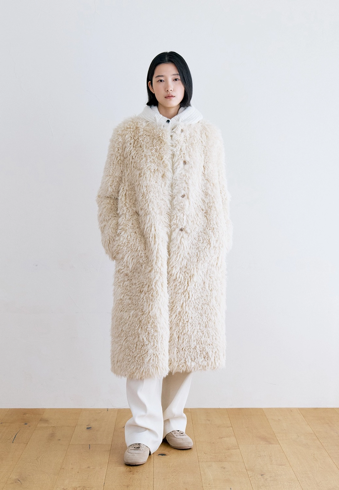 노티아 SHEARLING FUR LONG COAT - BEIGE 상품 이미지 2