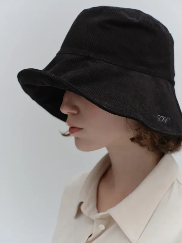T/T Soope bucket hat (black)