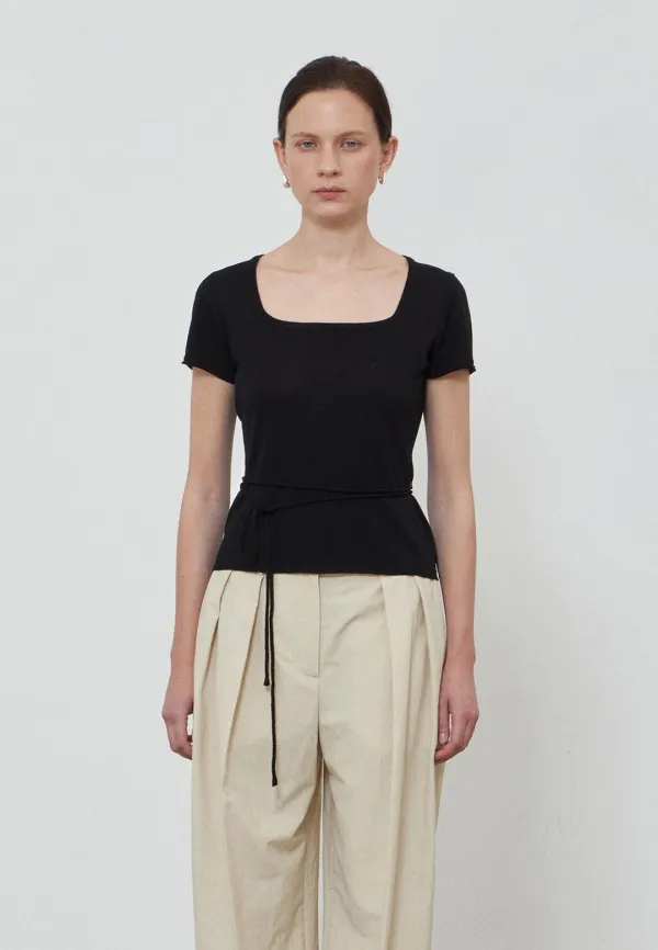 SQUARE NECK STRAP KNIT - BLACK