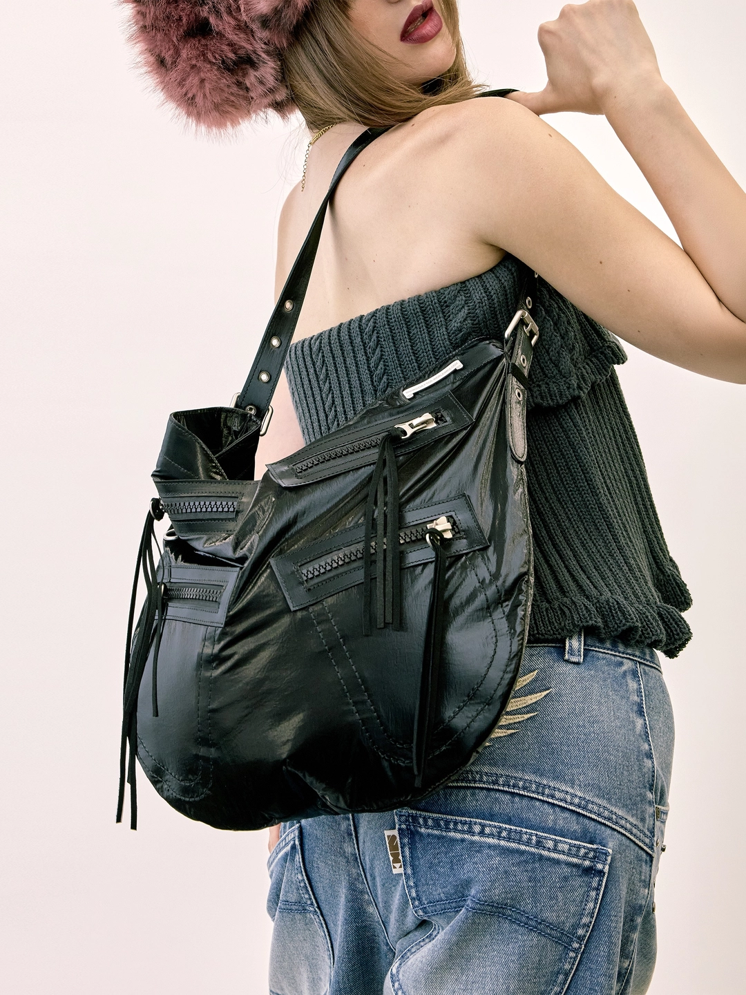 스컬프터 Metallic Hobo Bag Black 상품 이미지 1