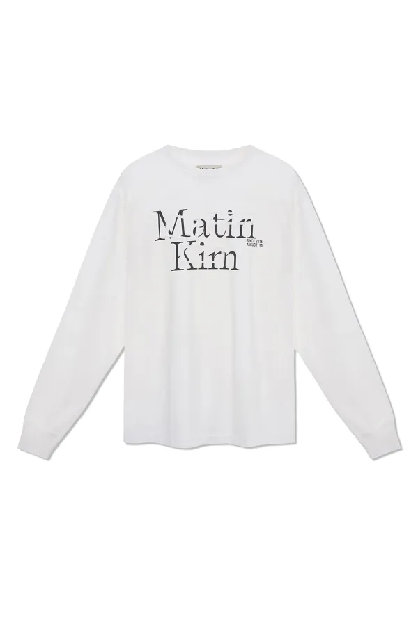 PATCH GRAPHIC LONG SLEEVE TOP IN WHITE