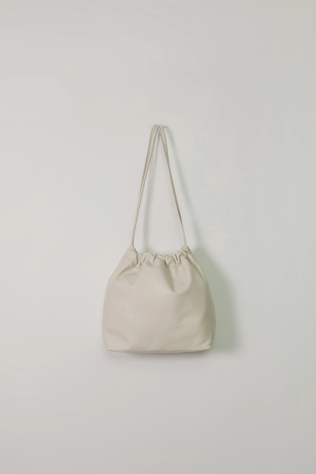 세이지먼트 [당일출고] JOY COW LEATHER BAG_IVORY 상품 이미지 2