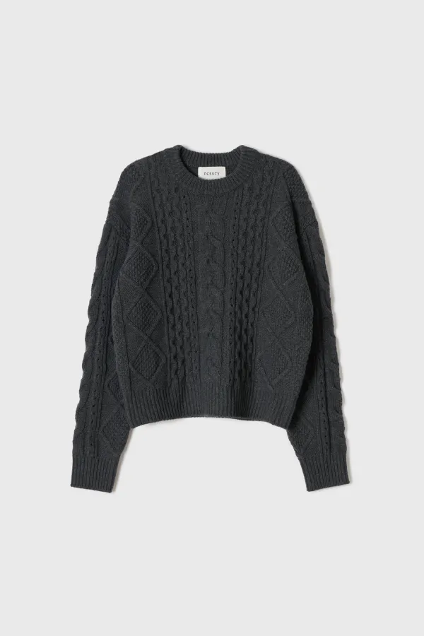 Wool Cable Round Knit (Charcoal)